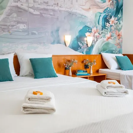Newly Renovated Kastil 호텔 3*