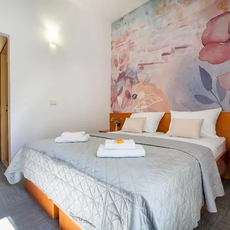 Hotel Newly Renovated Kastil Bol
