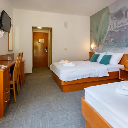 Newly Renovated Kastil 3*