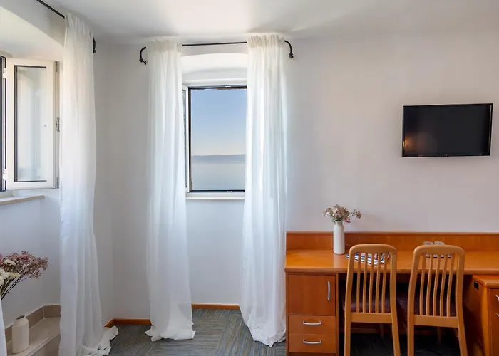 Hotel Kastil Bol