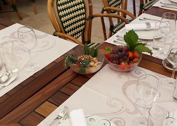 Kastil Hotel 3*