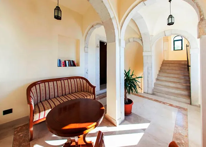 Hotel Kastil 3*
