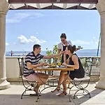Hotel Kastil 3*