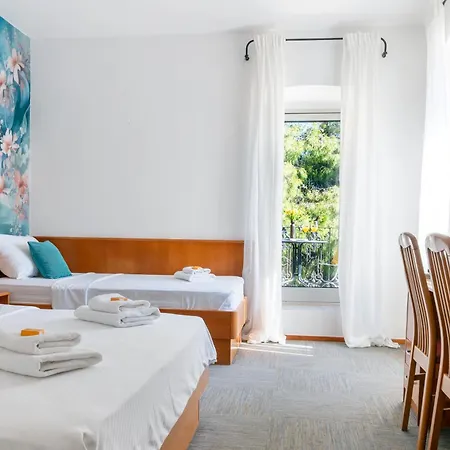 Newly Renovated Kastil 3* Bol