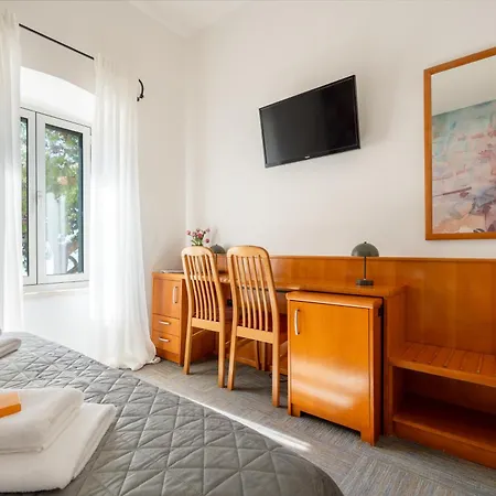Newly Renovated Kastil 3* Bol