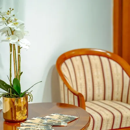 Kastil Hotel Bol