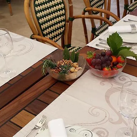 Kastil Hotel 3*