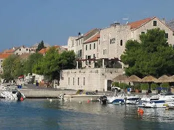Kastil Hotel