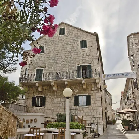 Otel Kastil