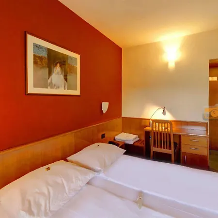 Otel Kastil Bol