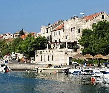 Szálloda Kastil Bol